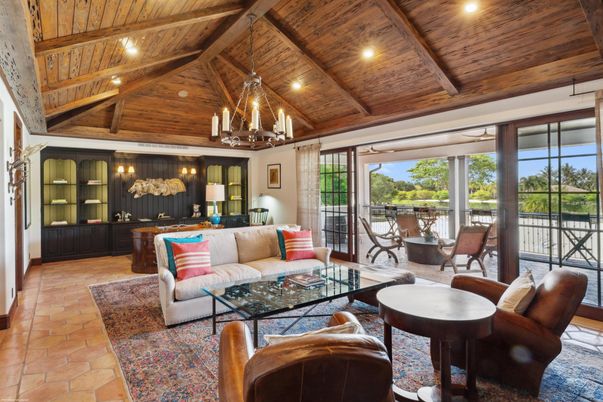 Interior, Living room, Pendant Lights, Recessed Lighting, Wooden Beams, Wooden Ceilings