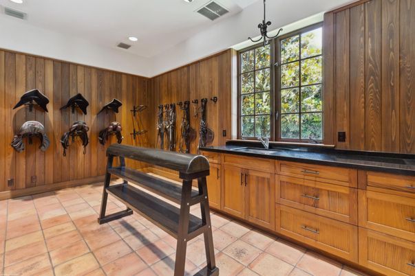 Interior, Recessed Lighting, Wooden Walls