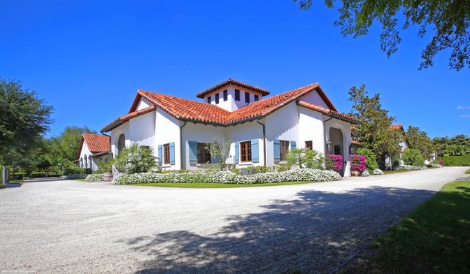 Exterior, Facade, Spanish Mediterranean