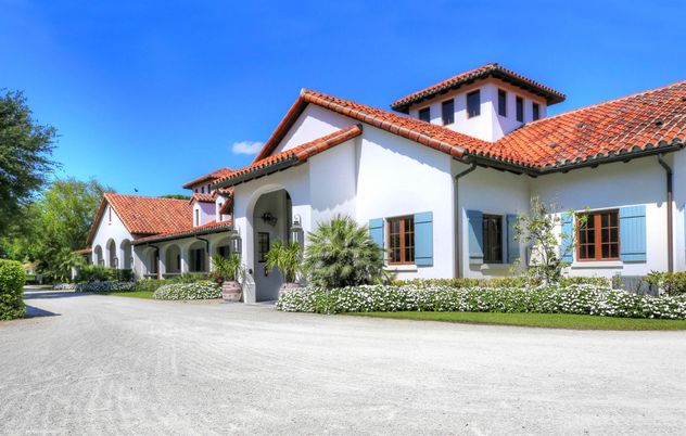 Exterior, Facade, Spanish Mediterranean