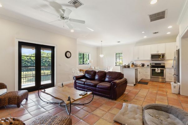 Interior, Kitchen, Living room, Pendant Lights, Recessed Lighting, Stainless Steel Appliances