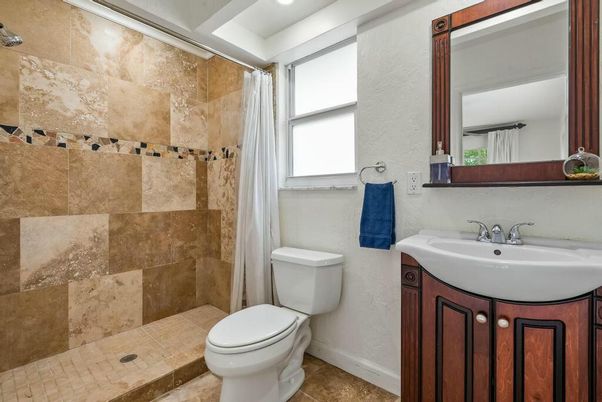 Bathroom, Interior, Recessed Lighting