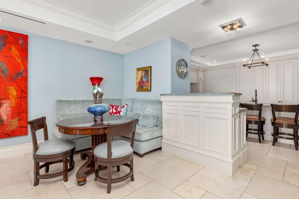 Dining room, Interior, Pendant Lights, Recessed Lighting