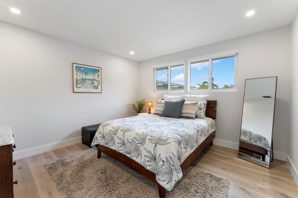 Bedroom, Interior, Recessed Lighting, Wood Texture Flooring