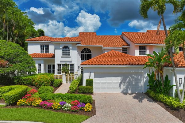 Attached, Exterior, Facade, Spanish Mediterranean