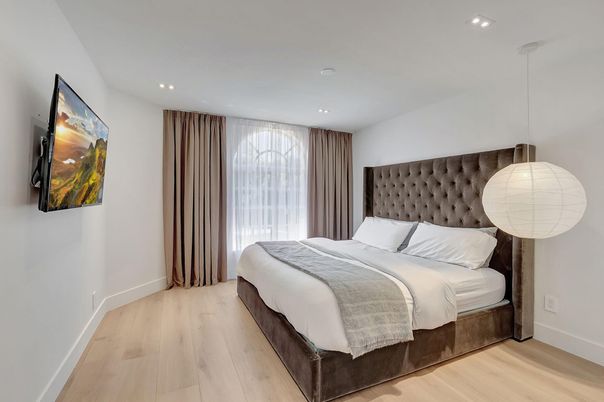 Bedroom, Interior, Pendant Lights, Recessed Lighting, Wood Texture Flooring