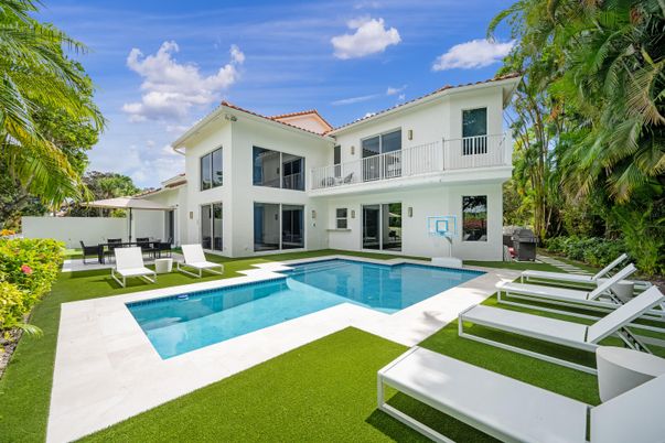 Backyard, Exterior, Pool