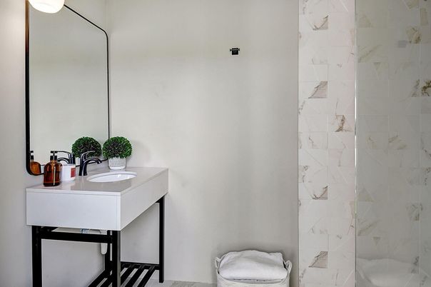 Bathroom, Interior, Marble Walls