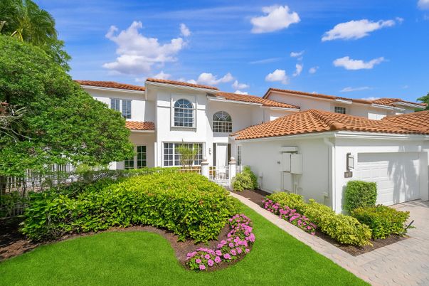 Attached, Exterior, Facade, Spanish Mediterranean