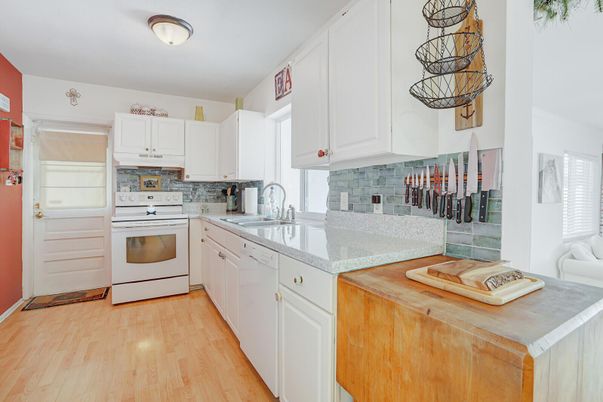 Interior, Kitchen, Wood Texture Flooring