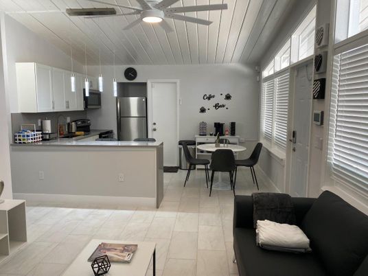 Dining room, Interior, Kitchen, Pendant Lights, Stainless Steel Appliances