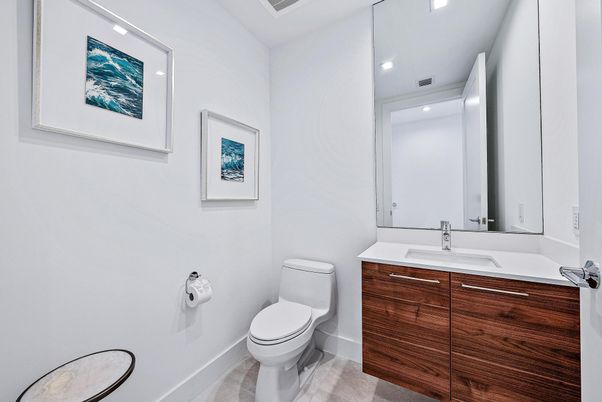 Bathroom, Interior, Recessed Lighting