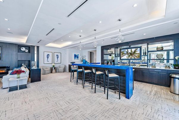 Fireplace, Interior, Living room, Pendant Lights, Recessed Lighting