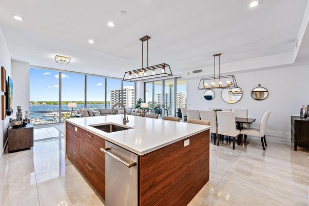 Chandelier, Dining room, Interior, Kitchen, Pendant Lights, Recessed Lighting, Water