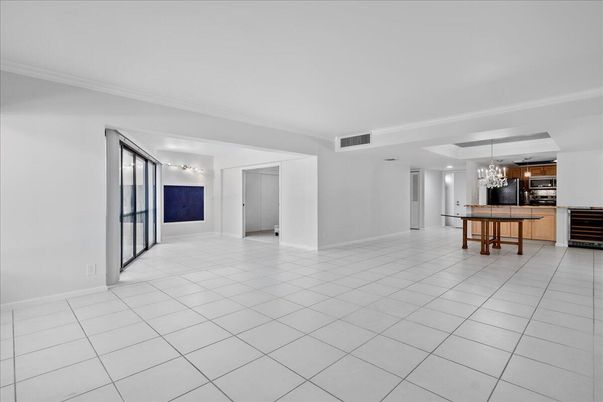 Chandelier, Dining room, Interior, Kitchen, Recessed Lighting
