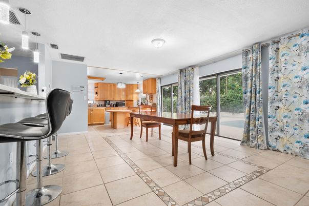 Dining room, Interior, Kitchen, Pendant Lights
