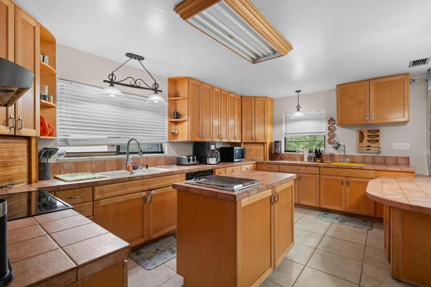 Interior, Kitchen, Pendant Lights, Tile Countertops