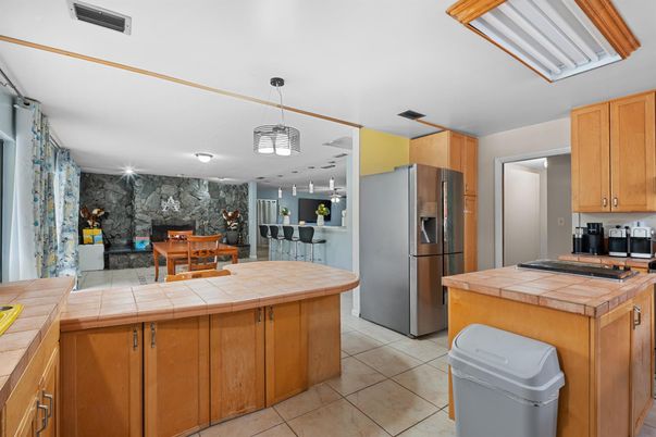 Dining room, Interior, Kitchen, Pendant Lights, Tile Countertops