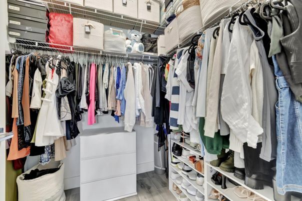 Interior, Walk-in Closets, Wood Texture Flooring