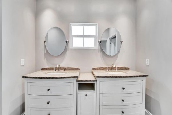 Bathroom, Dual Sink Vanities, Interior