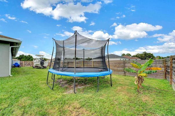 Backyard, Exterior, Playground