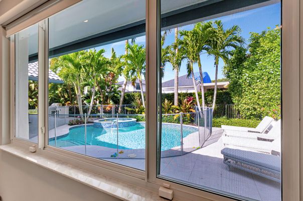 Exterior, Interior, Pool