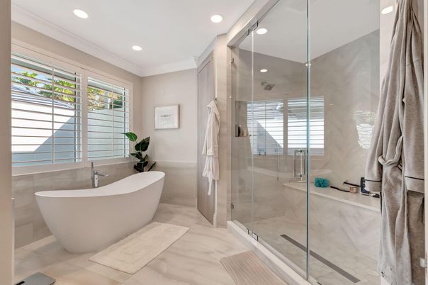 Bathroom, Free Standing Baths, Glass Shower, Interior, Recessed Lighting