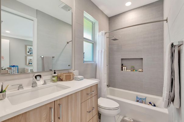Bathroom, Interior, Recessed Lighting