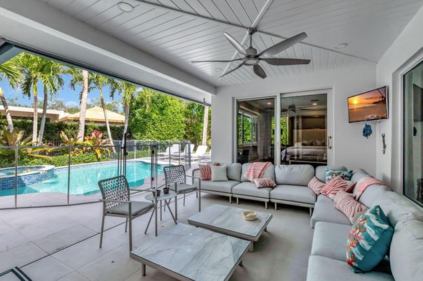 Interior, Living room, Pool, Sun Room