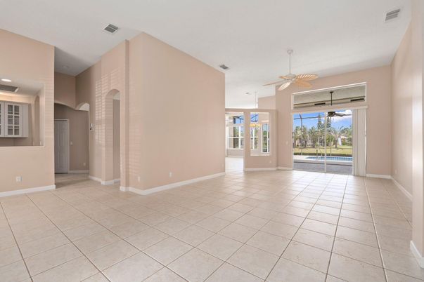Empty room, Interior, Recessed Lighting
