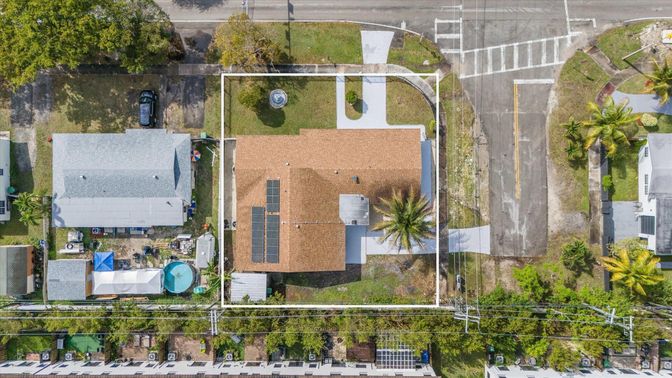 Exterior, Drone