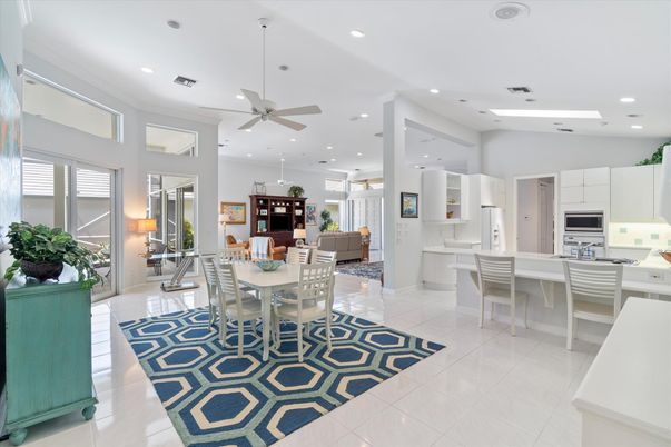 Dining room, Interior, Kitchen, Living room, Pendant Lights, Recessed Lighting, Stainless Steel Appliances