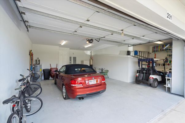 Garage, Interior