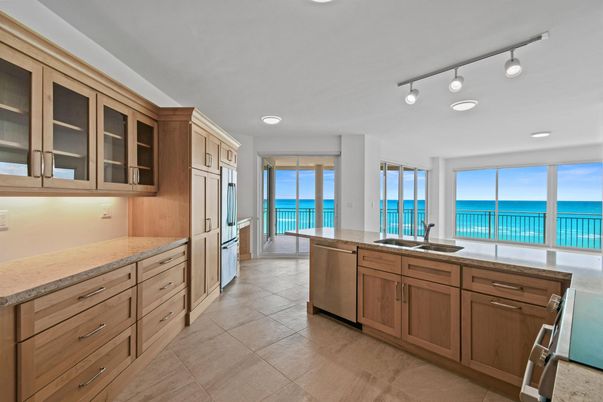 Interior, Kitchen, Recessed Lighting, Stainless Steel Appliances, Water