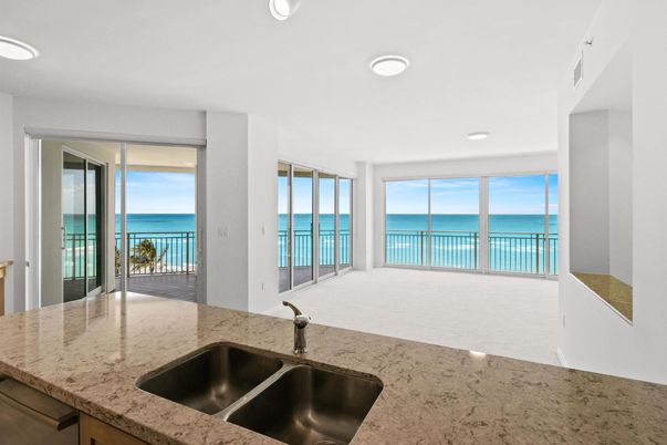 Interior, Recessed Lighting, Water