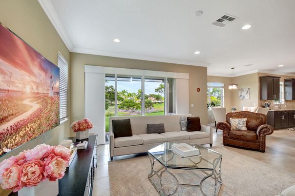 Dining room, Interior, Living room, Pendant Lights, Recessed Lighting