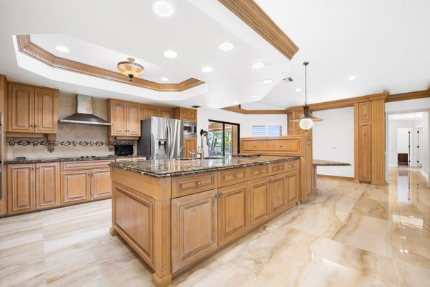 Interior, Kitchen, Pendant Lights, Recessed Lighting, Stainless Steel Appliances