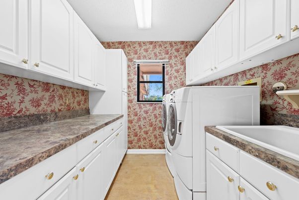 Interior, Washer