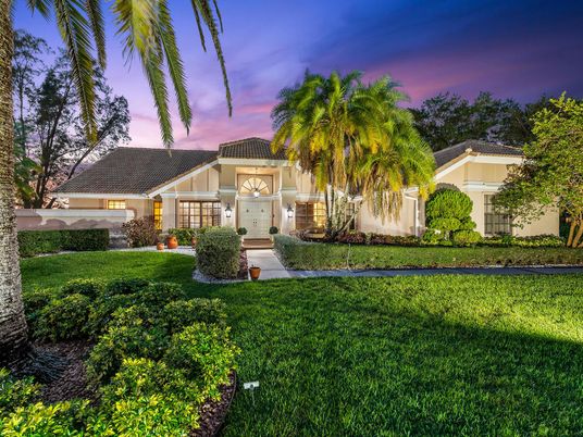 Backyard, Exterior, Facade, Mediterranean