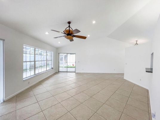 Empty room, Interior, Recessed Lighting