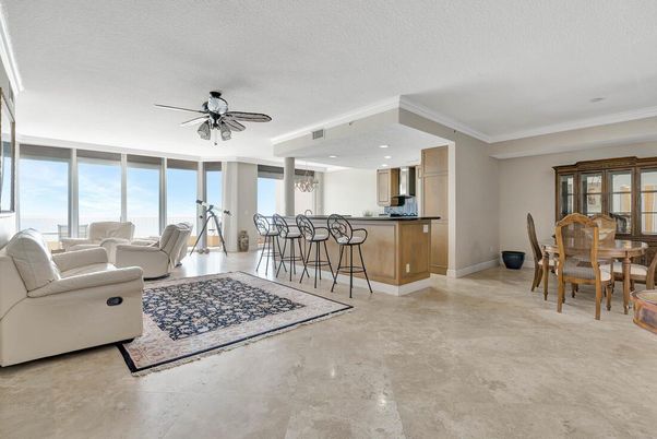 Dining room, Interior, Kitchen, Living room, Recessed Lighting