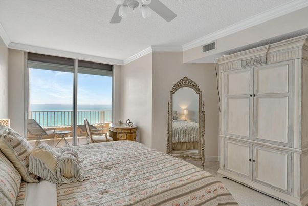 Bedroom, Interior, Water