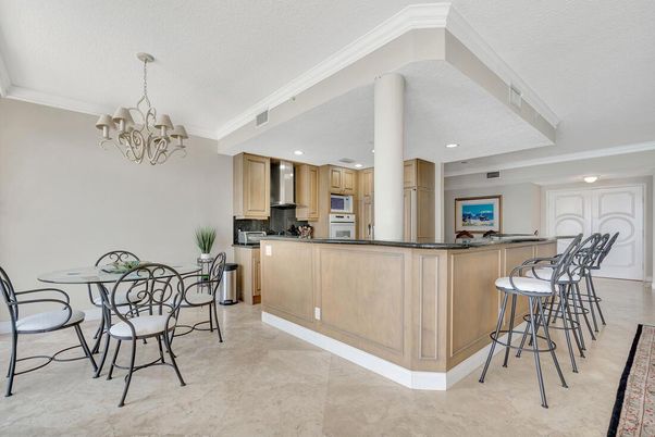 Chandelier, Dining room, Interior, Kitchen, Recessed Lighting