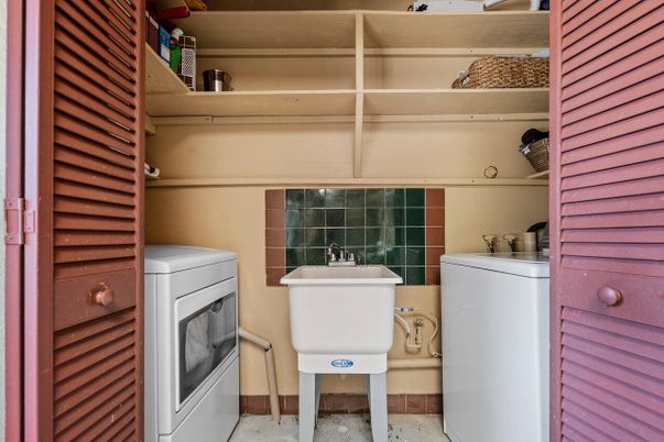 Interior, Washer