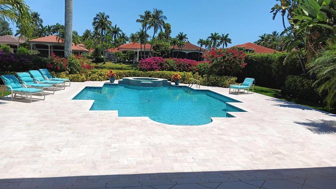 Exterior, Pool