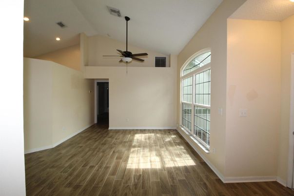 Empty room, Interior, Recessed Lighting, Wood Texture Flooring