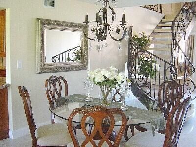 Chandelier, Dining room, Interior