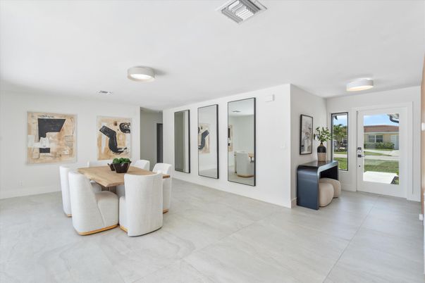 Dining room, Interior