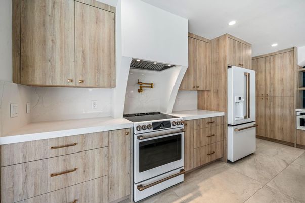 Interior, Kitchen, Marble Walls, Recessed Lighting