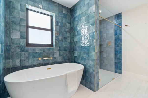 Bathroom, Free Standing Baths, Glass Shower, Interior